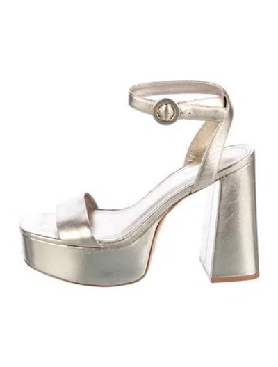 Pre-owned Larroude Leather Sandals In Gold