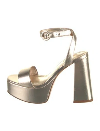 Pre-owned Larroude Leather Sandals In Gold