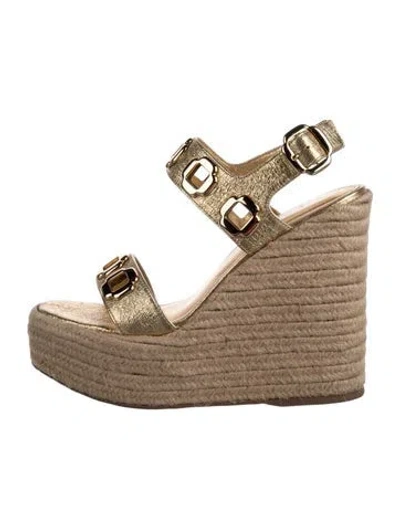 Pre-owned Larroude Leather Sandals In Gold