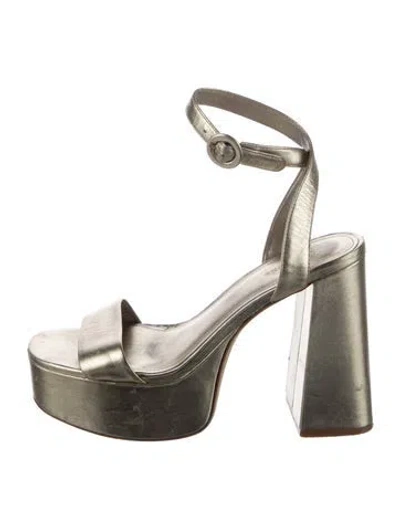 Pre-owned Larroude Leather Sandals In Gold/metallic