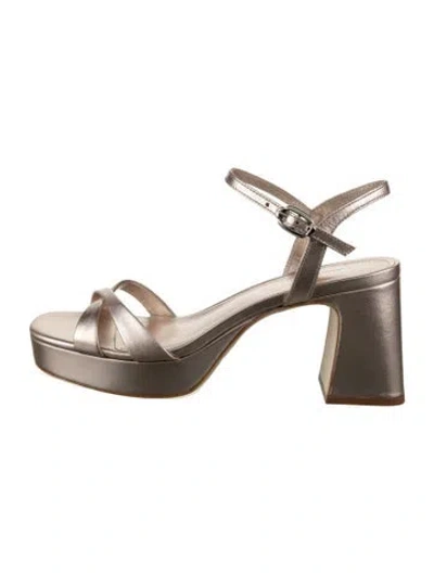Pre-owned Larroude Leather Sandals In Metallic/pink