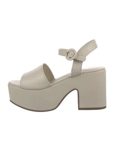 Pre-owned Larroude Leather Sandals In Neutral