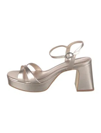 Pre-owned Larroude Leather Sandals In Pink