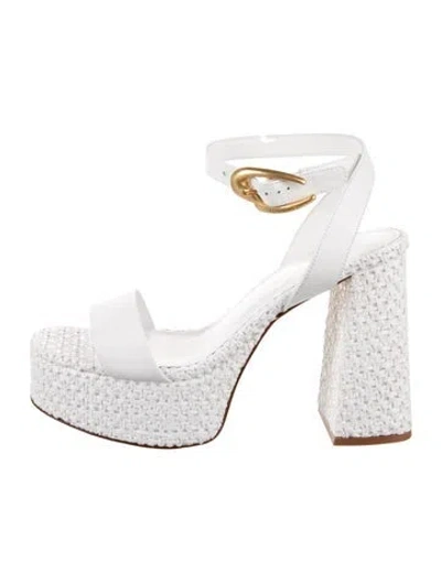 Pre-owned Larroude Leather Sandals In White