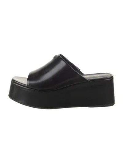 Pre-owned Larroude Leather Slides In Black