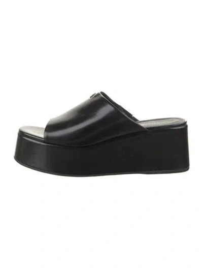 Pre-owned Larroude Leather Slides In Black