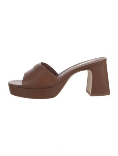 Pre-owned Larroude Leather Slides In Brown