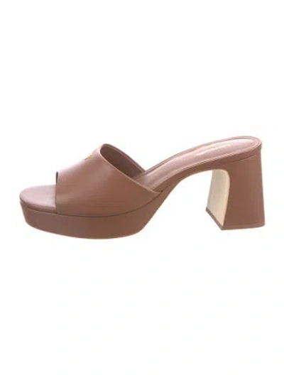 Pre-owned Larroude Leather Slides In Brown