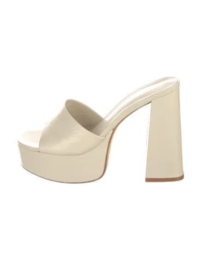 Pre-owned Larroude Leather Slides In Neutral