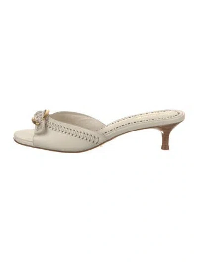 Pre-owned Larroude Leather Slides In Neutral