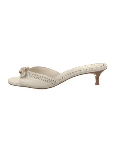 Pre-owned Larroude Leather Slides In Neutral