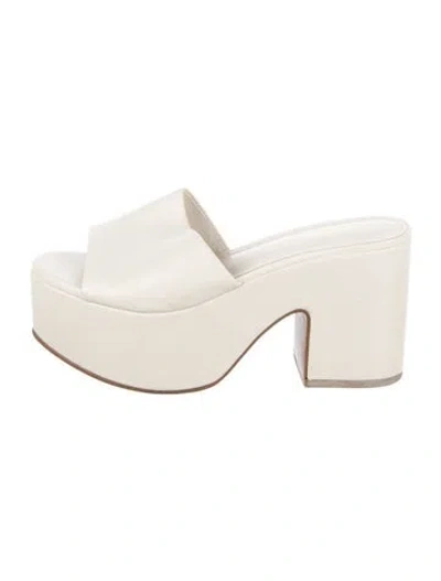 Pre-owned Larroude Leather Slides In Neutrals