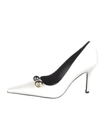 Pre-owned Larroude Leather Studded Accents Pumps In White
