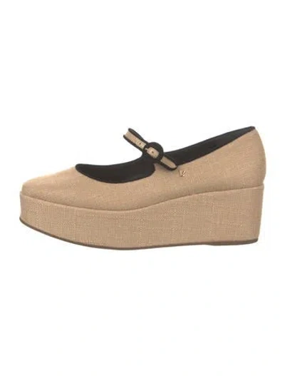 Pre-owned Larroude Mary Jane Flats In Neutral