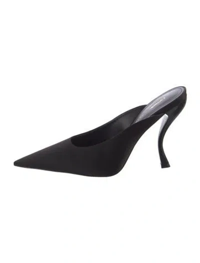 Pre-owned Larroude Mules In Black