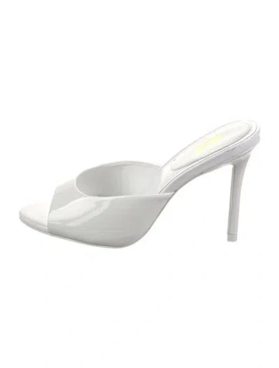 Pre-owned Larroude Patent Leather Leather Trim Embellishment Slides In White