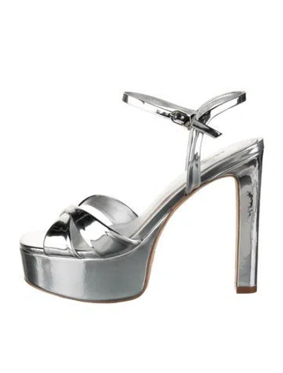 Pre-owned Larroude Patent Leather Sandals