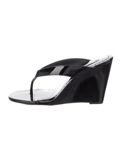 Pre-owned Larroude Patent Leather Sandals In Black