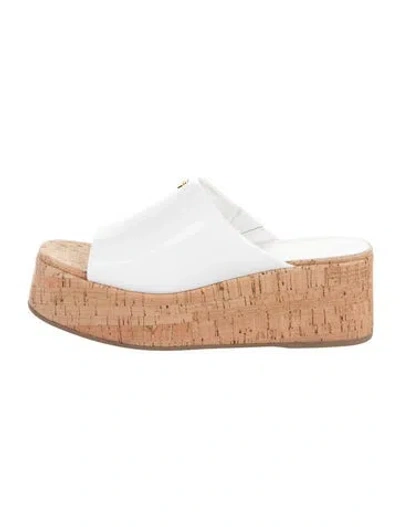 Pre-owned Larroude Patent Leather Slides In White