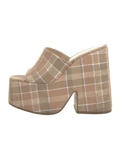 Pre-owned Larroude Plaid Print Sandals In Neutrals