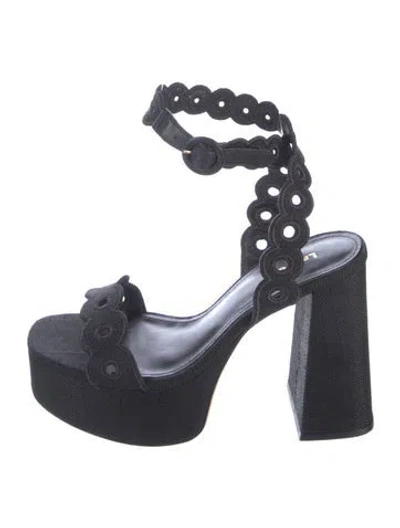 Pre-owned Larroude Sandals In Black