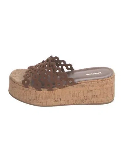 Pre-owned Larroude Slides In Brown