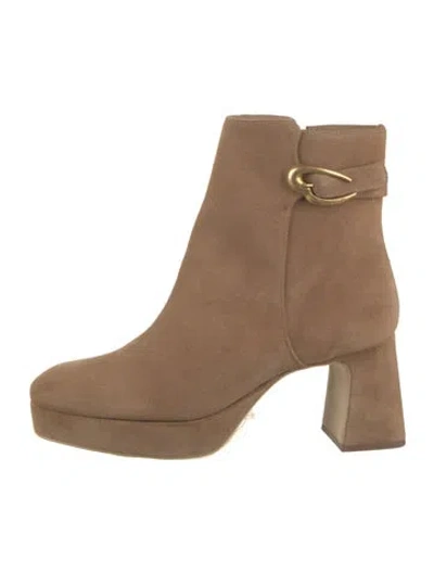 Pre-owned Larroude Suede Boots In Neutral