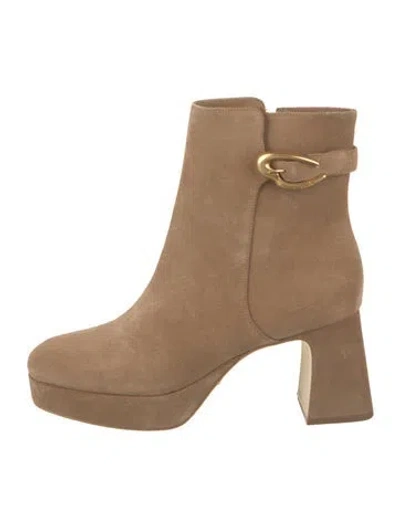 Pre-owned Larroude Suede Boots In Neutral