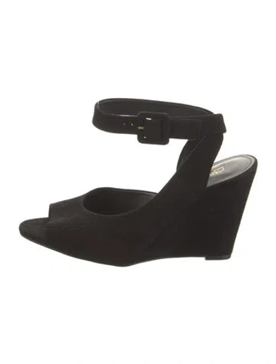 Pre-owned Larroude Suede Cutout Accent Sandals In Black