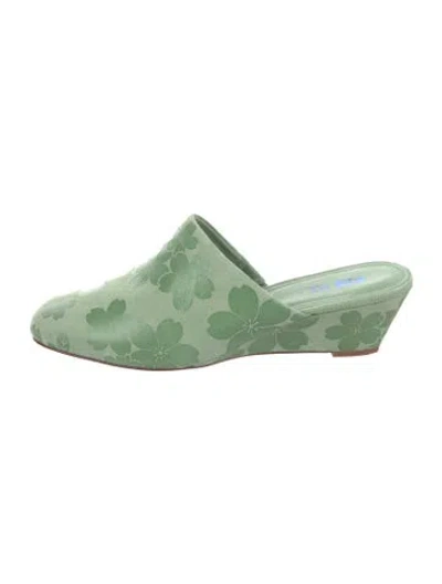 Pre-owned Larroude Suede Mules In Green