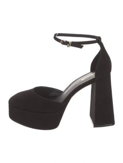 Pre-owned Larroude Suede Pumps In Black