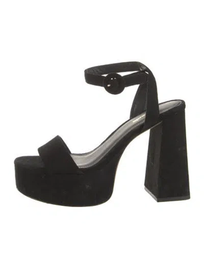 Pre-owned Larroude Suede Pumps In Black