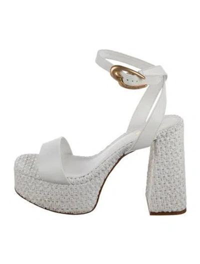 Pre-owned Larroude Suede Sandals In White