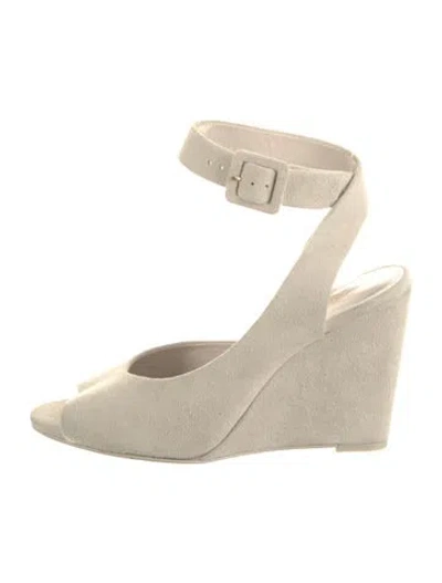 Pre-owned Larroude Suede Slingback Sandals In Neutral
