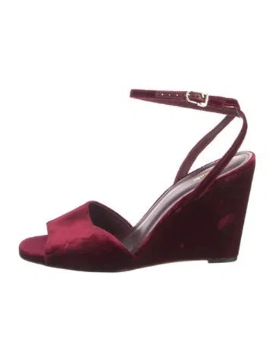 Pre-owned Larroude Velvet Sandals In Burgundy
