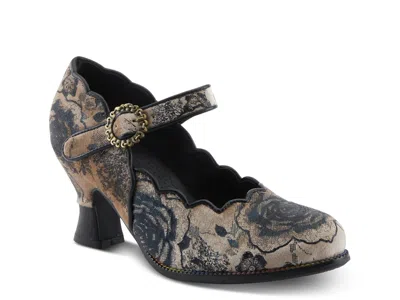 L'artiste Adodora Prit Pump In Multi