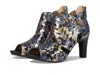 L'artiste By Spring Step Icon-met In Blue