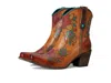 L'artiste By Spring Step Cahoots In Multi