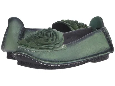 L'artiste By Spring Step Dezi In Green