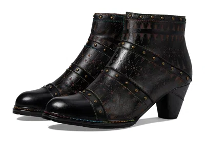 L'artiste By Spring Step Niobe In Black