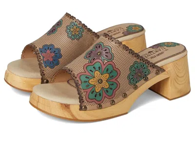 L'artiste By Spring Step Retrostar In Sand