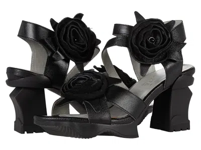 L'artiste By Spring Step Shelly In Black