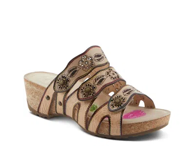 L'artiste Carbone Wedge Sandal In Neutral