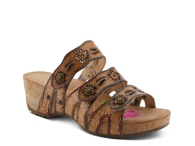 L'artiste Carbone Wedge Sandal In Brown