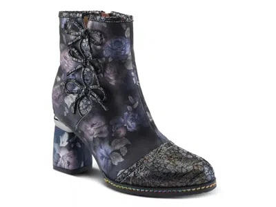 L'artiste Carre Bootie In Multi