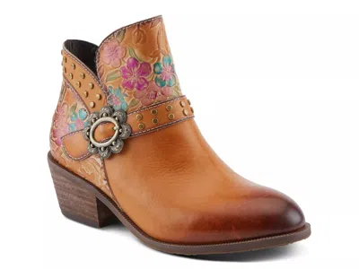 L'artiste Dainty Lady Bootie In Brown