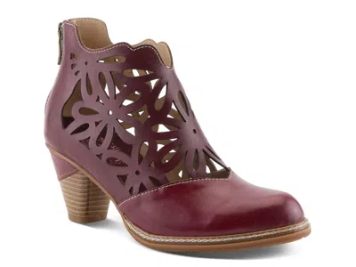 L'artiste Feelin Free Bootie In Burgundy