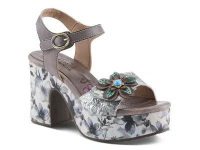 L'artiste Felis Platform Sandal In Gray
