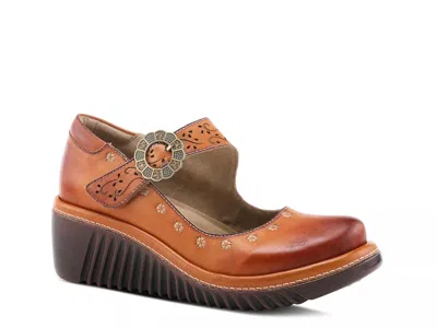 L'artiste Footlight Mary Jane Pump In Brown