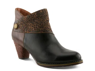 L'artiste Here Kitty Bootie In Black